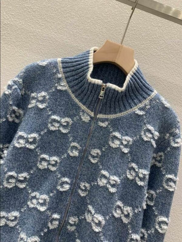 GUCCI Bouclé Stitch Jacquard Blue Knitwear – GCK054 - Image 6