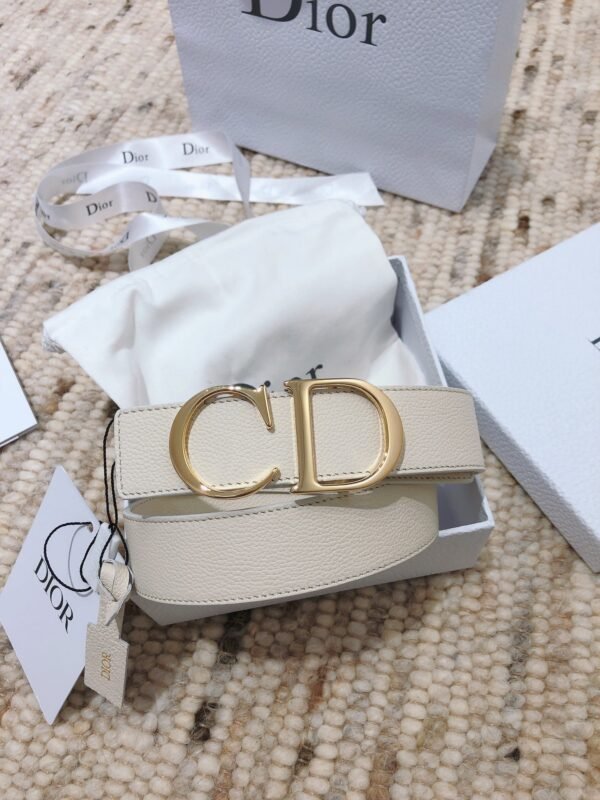 Christian Dior 30 Montaigne Reversible In White - DB027 - Image 5