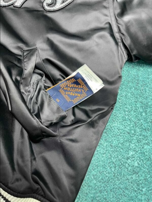 LOUIS VUITTON 'LV LOVERS' BLACK COAT – LVC042 - Image 8
