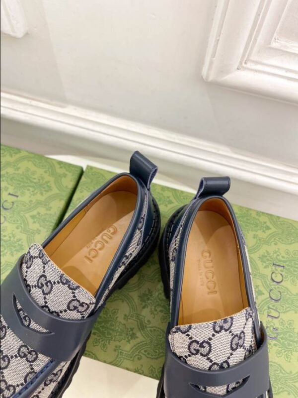 Gucci Jordaan Blue Embroidered Leather Loafer – GL078 - Image 5