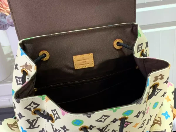 LV Christopher MM Backpack in Vanilla Monogram Craggy Coated Canvas - LW186 - Image 5