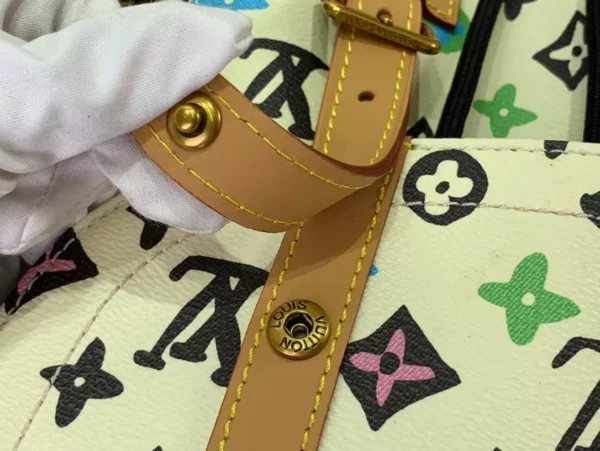 LV Christopher MM Backpack in Vanilla Monogram Craggy Coated Canvas - LW186 - Image 9