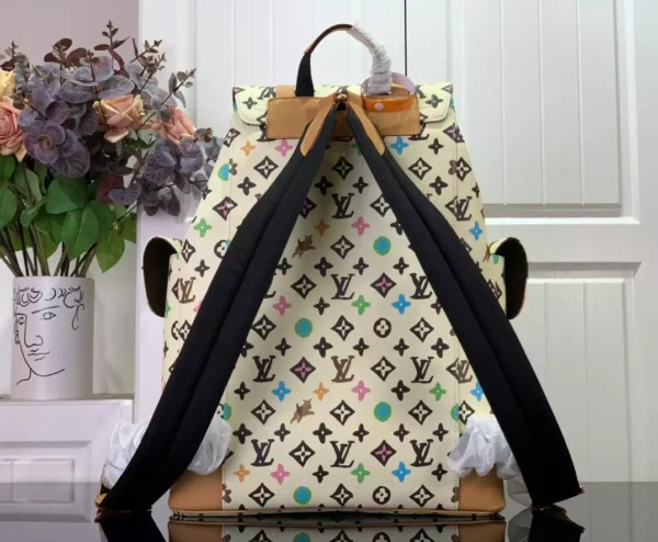LV Christopher MM Backpack in Vanilla Monogram Craggy Coated Canvas - LW186 - Image 3