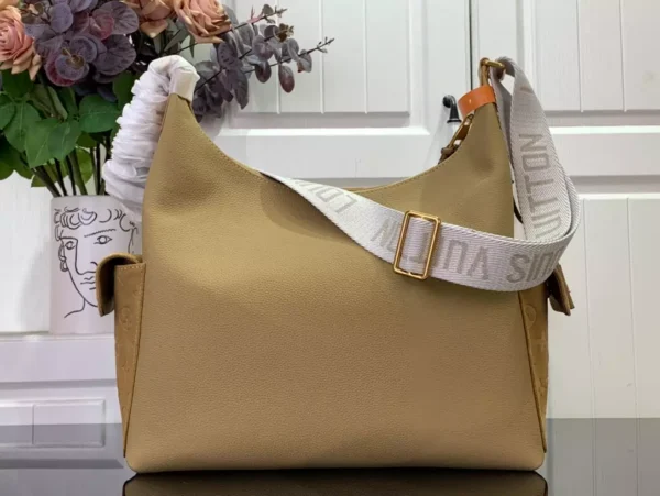 LV Hobo Cargo Bag in Beige Cowhide Leather and Monogram Coated Canvas - LW167 - Image 3