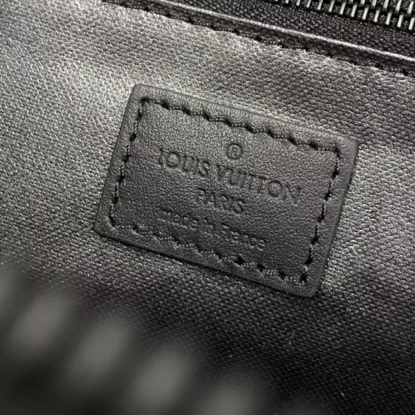 Louis Vuitton Dopp Kit Monogram Taurillon Leather - LW144 - Image 9