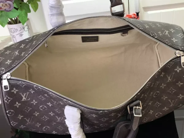 Louis Vuitton Keepall 50cm Leather Bag in Black - LW189 - Image 3