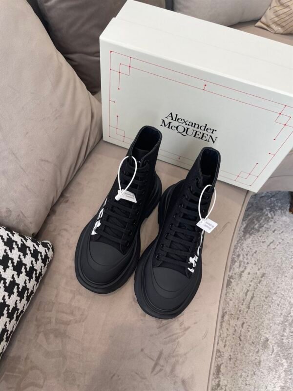 ALEXANDER MCQUEEN GRAFFITI TREAD SLICK HIGH-TOP SNEAKERS – ALD029 - Image 4