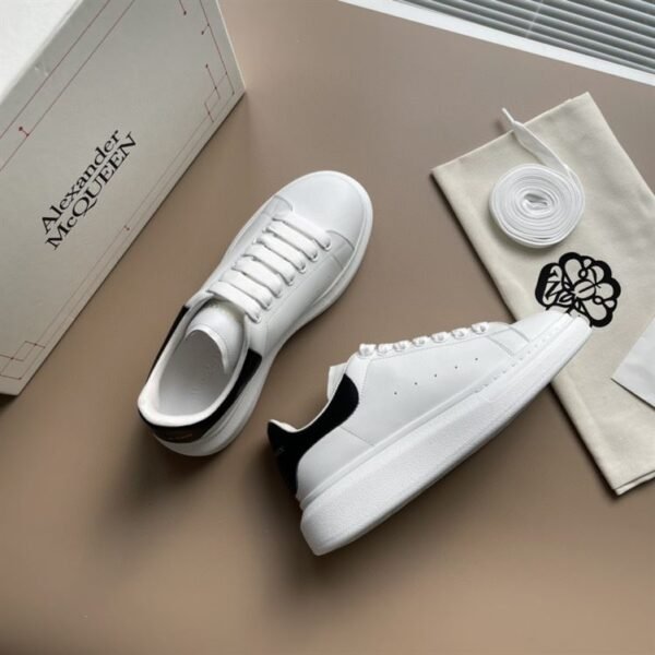 ALEXANDER MCQUEEN OVERSIZED LEATHER SNEAKERS – ALD017 - Image 4