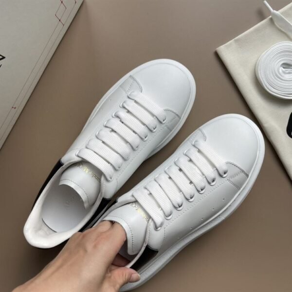 ALEXANDER MCQUEEN OVERSIZED LEATHER SNEAKERS – ALD017 - Image 3
