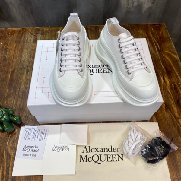 ALEXANDER MCQUEEN TREAD SLICK LOW TOP SNEAKER – ALD011 - Image 2