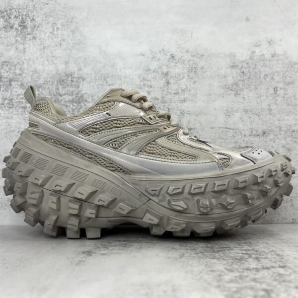 BALENCIAGA DEFENDER SNEAKER IN BEIGE – BLA046 - Image 2
