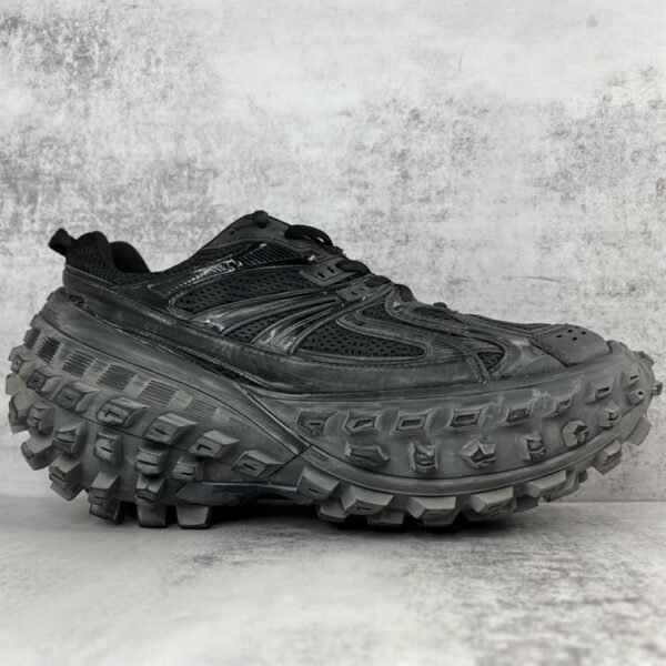 BALENCIAGA DEFENDER SNEAKER IN BLACK – BLA045 - Image 2