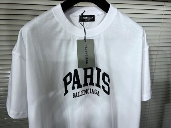 BALENCIAGA MEN'S CITIES PARIS T-SHIRT MEDIUM FIT IN WHITE – BAS008 - Image 3