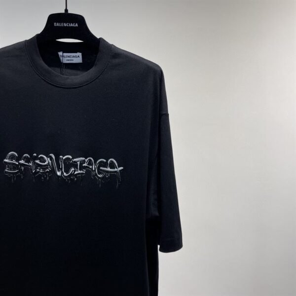 BALENCIAGA  MEN'S SLIME T-SHIRT MEDIUM FIT IN BLACK – BAS011 - Image 8