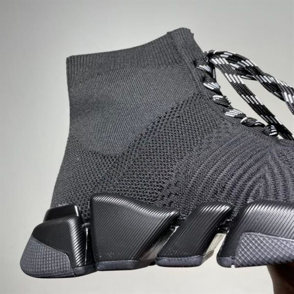 BALENCIAGA MEN'S SPEED 2.0 LACE-UP RECYCLED KNIT SNEAKER IN BLACK – BLA031 - Image 6