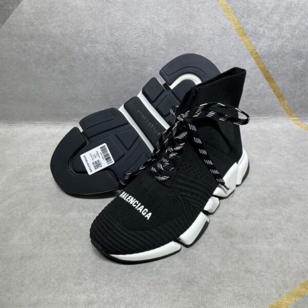 BALENCIAGA MEN'S SPEED 2.0 LACE-UP RECYCLED KNIT SNEAKER IN BLACK/WHITE – BLA033 - Image 5