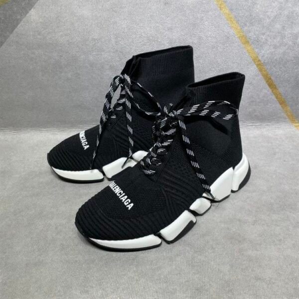 BALENCIAGA MEN'S SPEED 2.0 LACE-UP RECYCLED KNIT SNEAKER IN BLACK/WHITE – BLA033 - Image 3