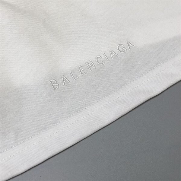 BALENCIAGA MEN'S THE SIMPSONS TM  20TH TELEVISION T-SHIRT OVERSIZED IN WHITE – BAS005 - Image 7