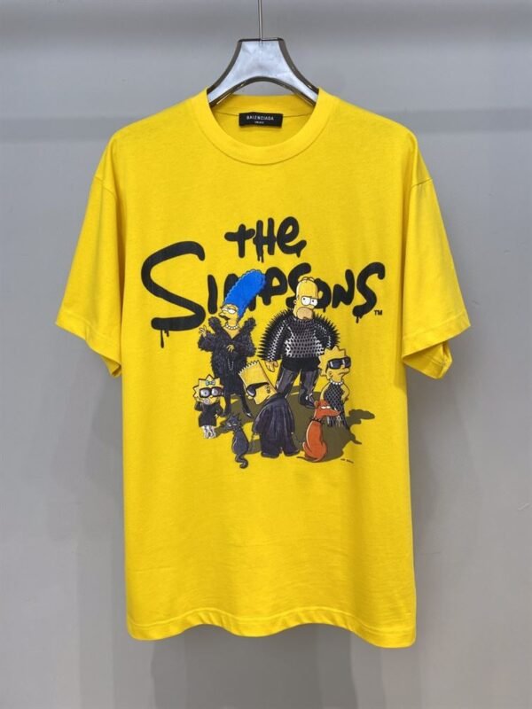 BALENCIAGA MEN'S THE SIMPSONS TM 20TH TELEVISION T-SHIRT OVERSIZED IN YELLOW – BAS007 - Image 2