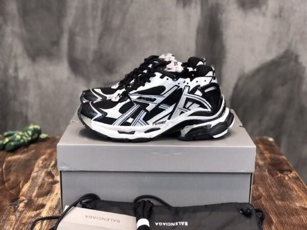 BALENCIAGA RUNNER SNEAKERS IN BLACK AND WHITE MESH AND NYLON – BLA008 - Image 2