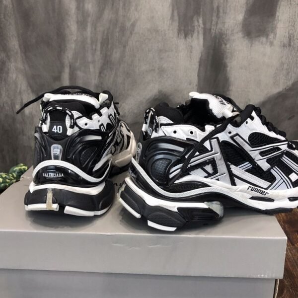 BALENCIAGA RUNNER SNEAKERS IN BLACK AND WHITE MESH AND NYLON – BLA008 - Image 6