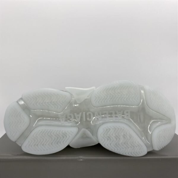 BALENCIAGA TRIPLE S IN WHITE – BLA027 - Image 8