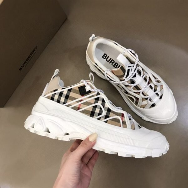 BURBERRY ARTHUR VINTAGE CHECK LOW-TOP SNEAKERS – BBR022 - Image 6
