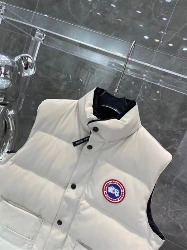 CANADA GOOSE FREESTYLE QUILTED ARTIC-TECH GILET – CN10 - Image 3