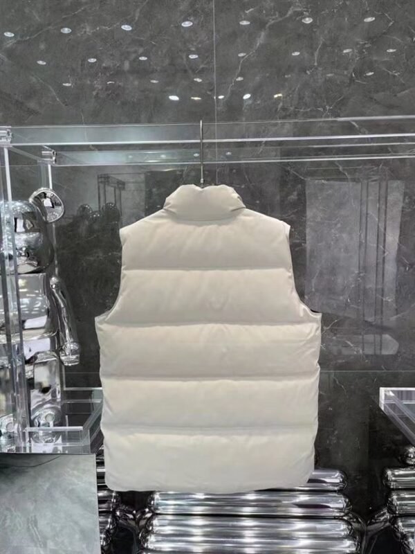 CANADA GOOSE FREESTYLE QUILTED ARTIC-TECH GILET – CN10 - Image 2