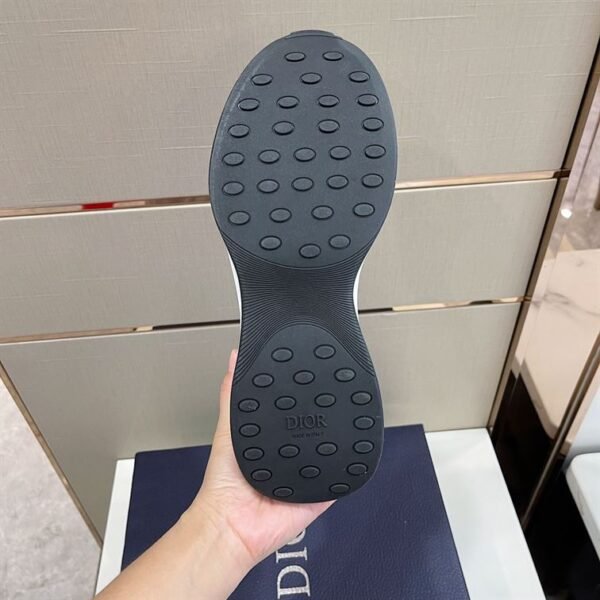 DIOR B25 RUNNER SNEAKER – DO068 - Image 10