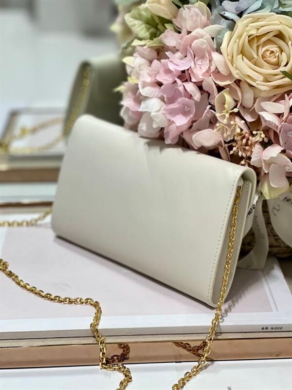 DIOR BOBBY EAST-WEST POUCH WITH CHAIN LATTE SMOOTH CALFSKIN - DOB099 - Image 8