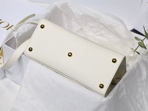 DIOR ST-HONORE TOTE BAG WHITE - DOB084 - Image 4