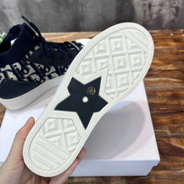 DIOR WALK'N'DIOR SNEAKER – DO119 - Image 8