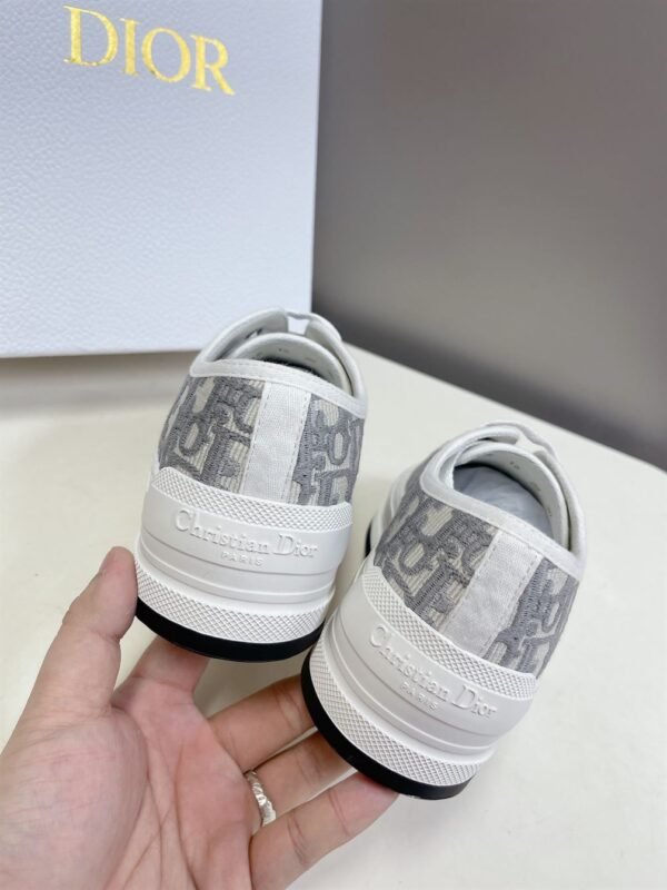 DIOR WALK'N'DIOR SNEAKER – DO124 - Image 7