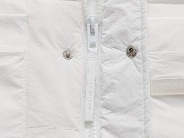 CANADA GOOSE WHITE VEST – CN33 - Image 2