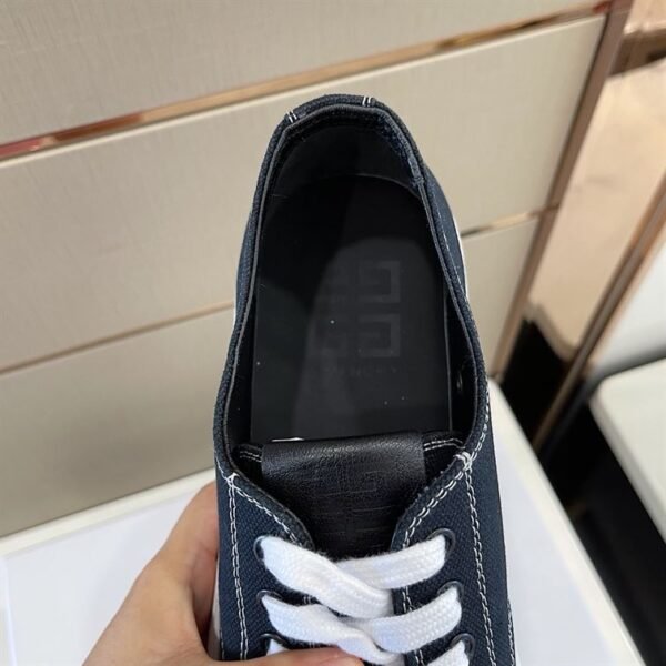 GIVENCHY SNEAKERS CITY IN GRAINED LEATHER – GVC014 - Image 6
