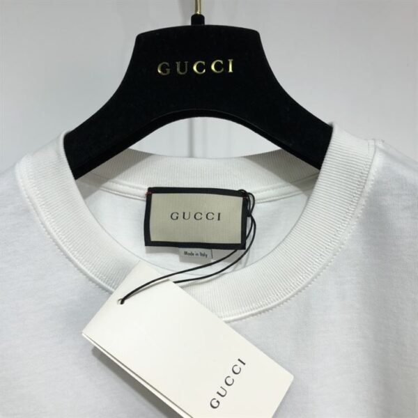 GUCCI COTTON JERSEY T-SHIRT WITH GUCCI MIRROR PRINT – GGS016 - Image 4