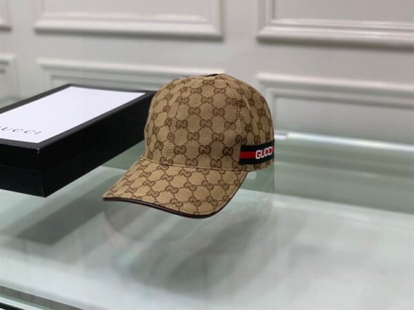 GUCCI GG CANVAS BASEBALL HAT - GH028