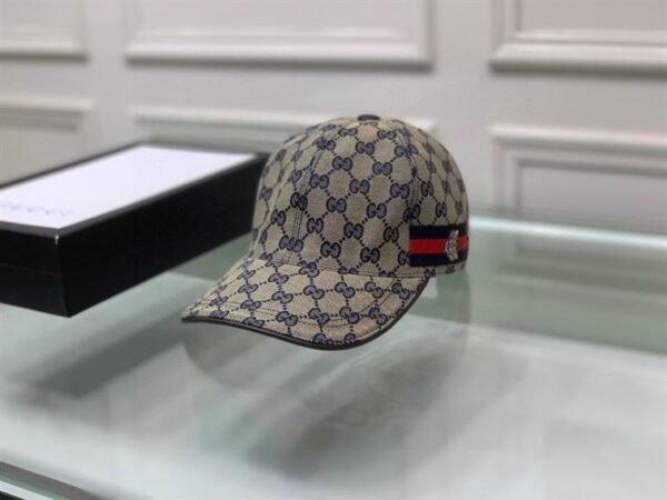 GUCCI GG CANVAS BASEBALL HAT - GH029