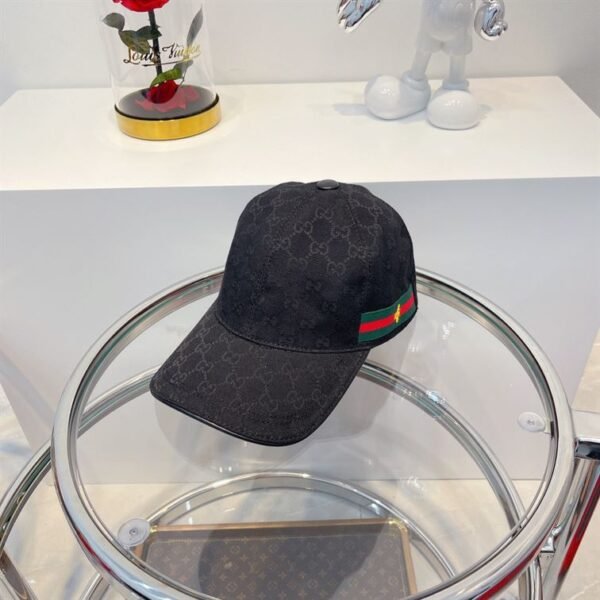 GUCCI GG CANVAS BASEBALL HAT - GH136