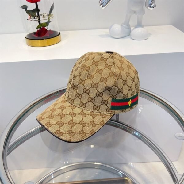 GUCCI GG CANVAS BASEBALL HAT - GH137