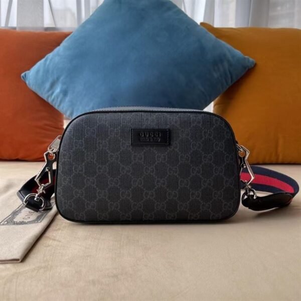 GUCCI GG SUPREME CANVAS SHOULDER BAG - BG047 - Image 2
