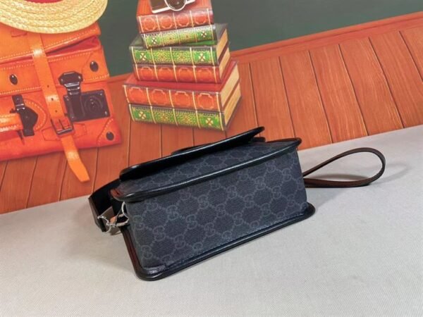 GUCCI MESSENGER BAG WITH INTERLOCKING G - BG014 - Image 7