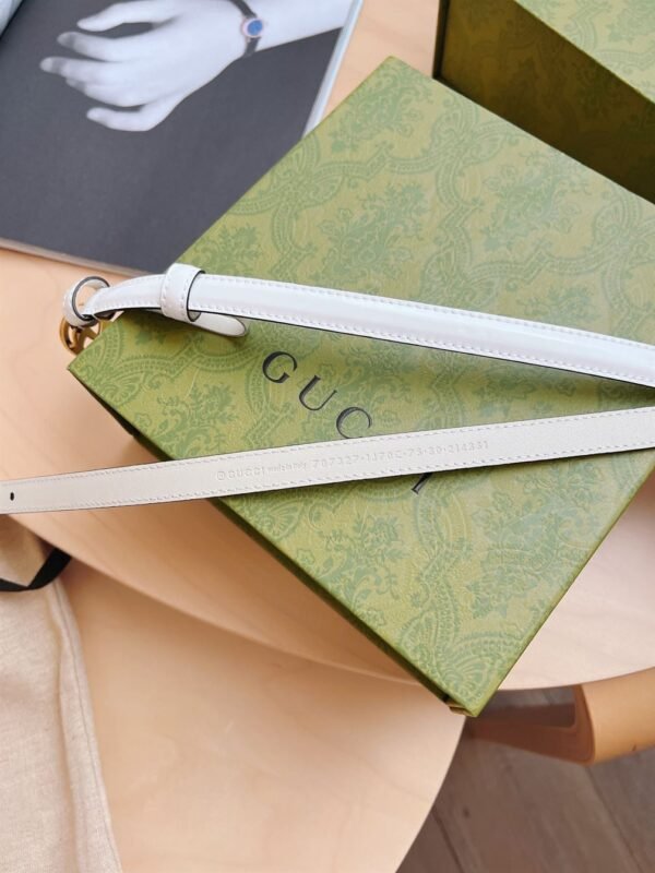 GUCCI THIN PATENT DOUBLE G BELT – GB050 - Image 7