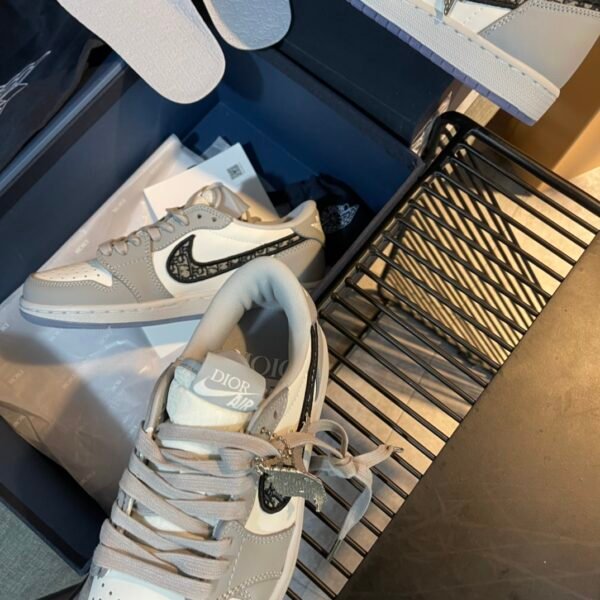 JORDAN 1 RETRO LOW DIOR – DO094 - Image 6