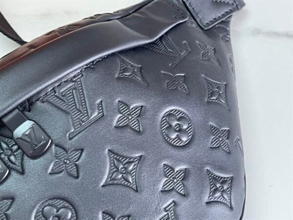 LOUIS VUITTON DISCOVERY BUMBAG PM - LVB073 - Image 4