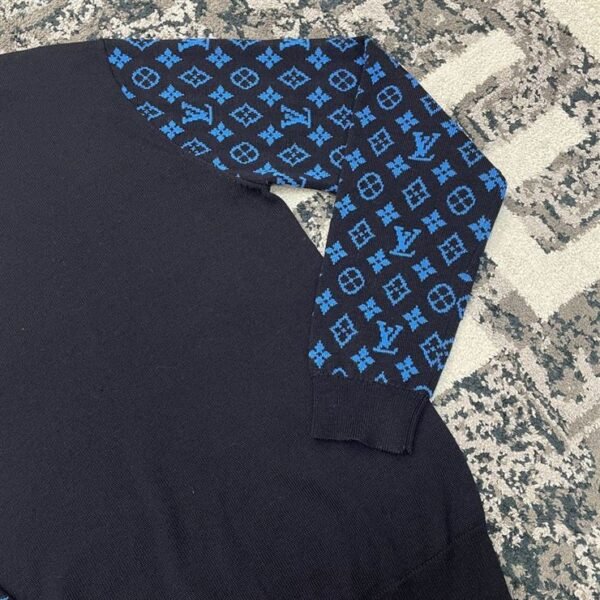 LOUIS VUITTON MONOGRAM MIX CASHMERE CREWNECK – LVH035 - Image 4
