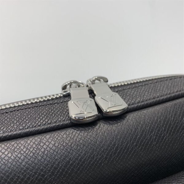 LOUIS VUITTON OUTDOOR MESSENGER - LVB018 - Image 7