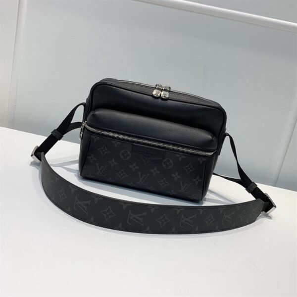 LOUIS VUITTON OUTDOOR MESSENGER - LVB018 - Image 2