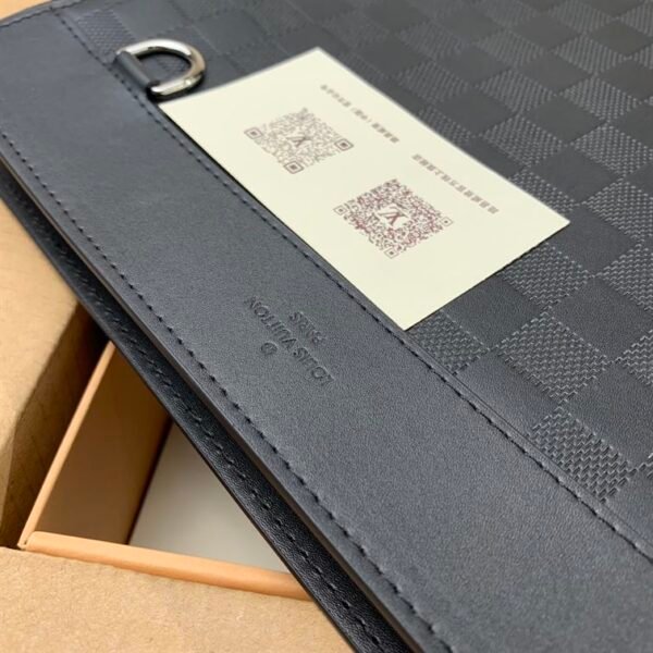 LOUIS VUITTON POCHETTE VOYAGE WALLET - WLV041 - Image 4